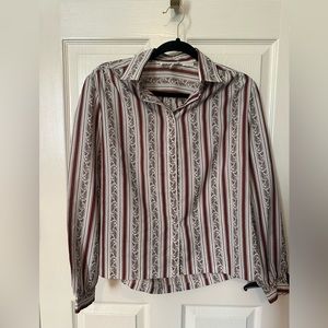 *Vintage* cute paisley button up blouse. Vintage size 14 fits like a women’s M.